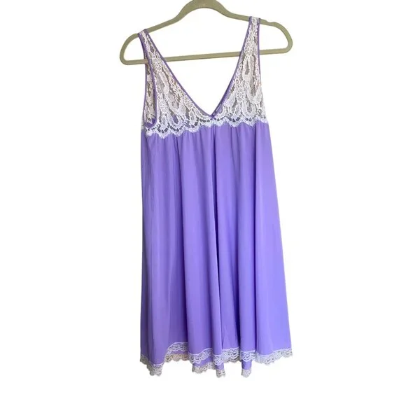Lucie Ann Vintage Womens Nightgown Size Small Lavender Lace Tie Front